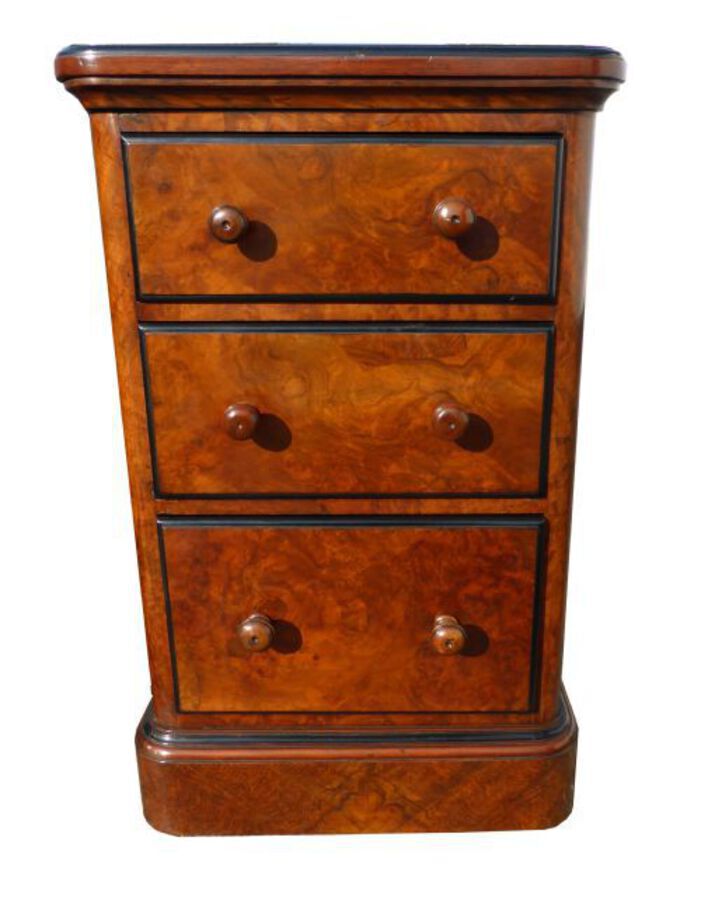 Antique Superb Pair of Victorian Burr Walnut Bedside Tables