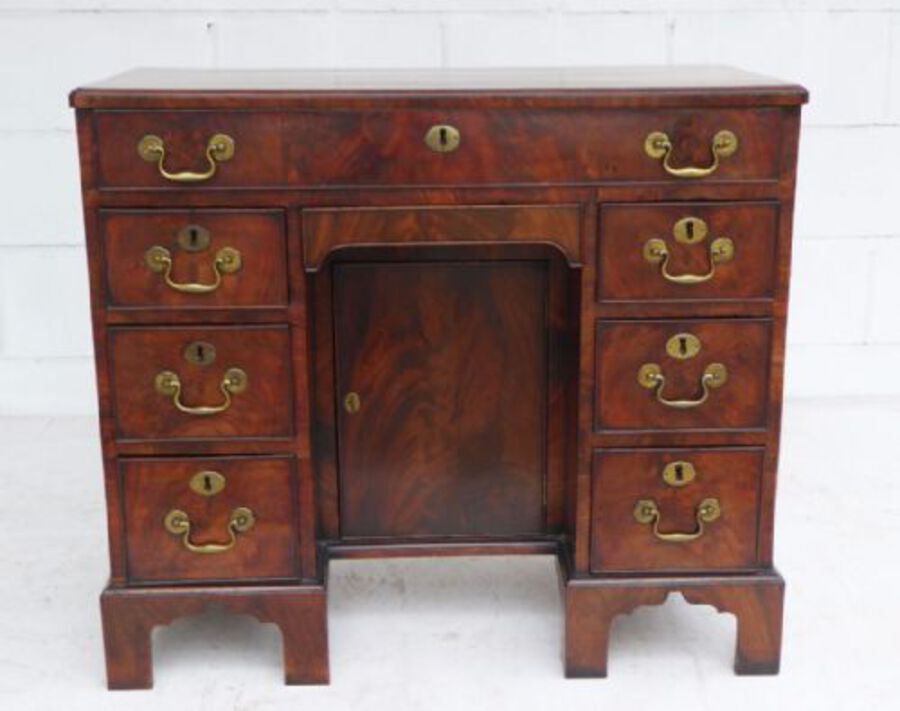 Antique George III Mahogany Kneehole Desk