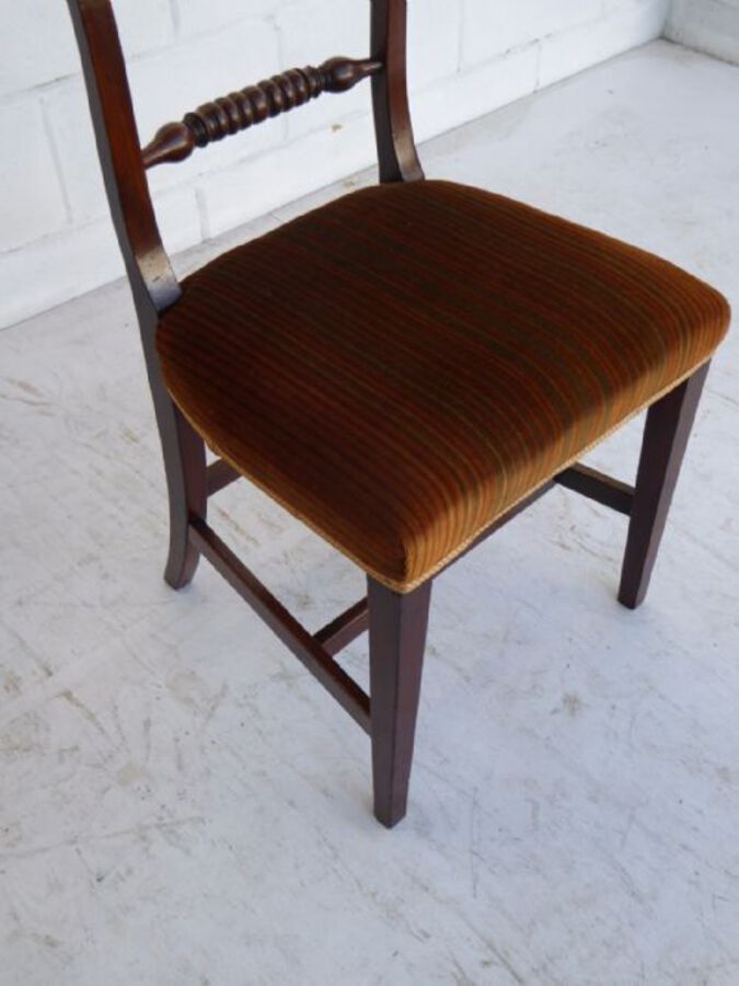 Antique Set of 8 George III Mahogany Dining Chairs