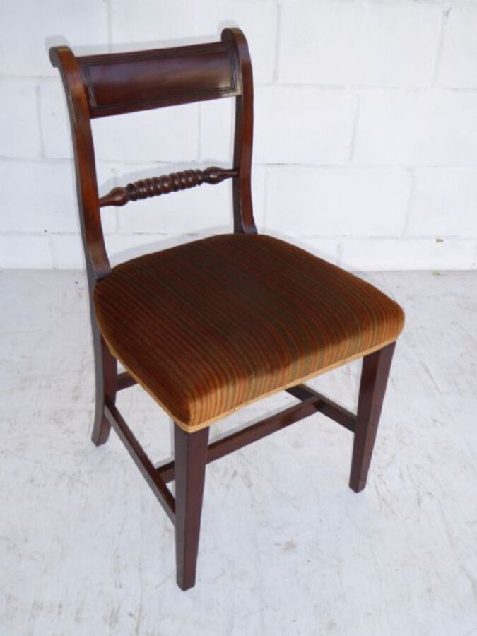 Antique Set of 8 George III Mahogany Dining Chairs