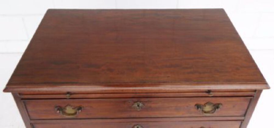 Antique George III Mahogany Chest of Drawers of Small Proportions