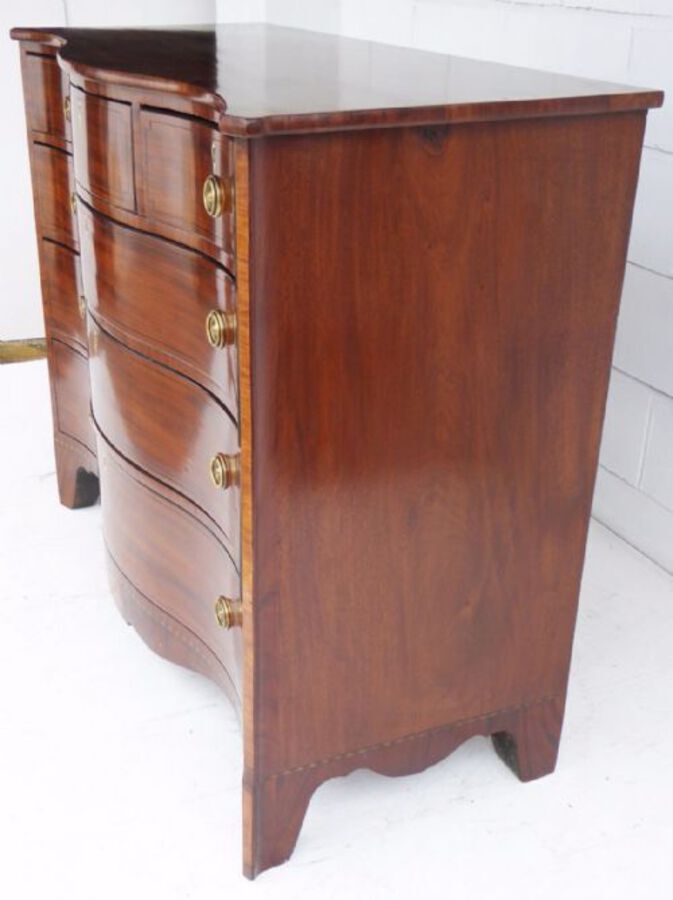 Antique George II Mahogany Serpentine Chest of Drawers