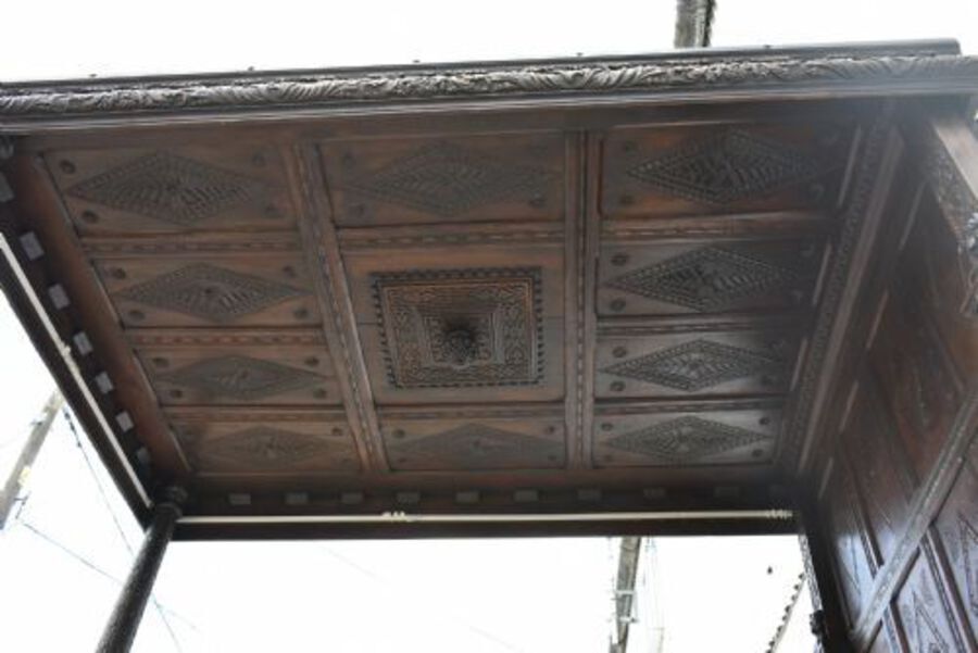 Antique 17th Century Elizabethan Carved Oak Four Poster Bed