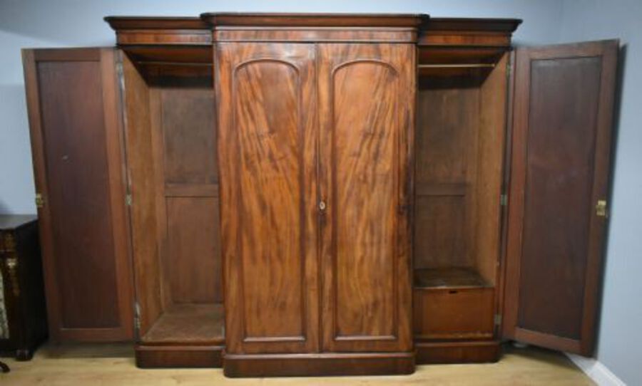 Antique 19th Century Victorian Mahogany Four Door Breakfront Wardrobe
