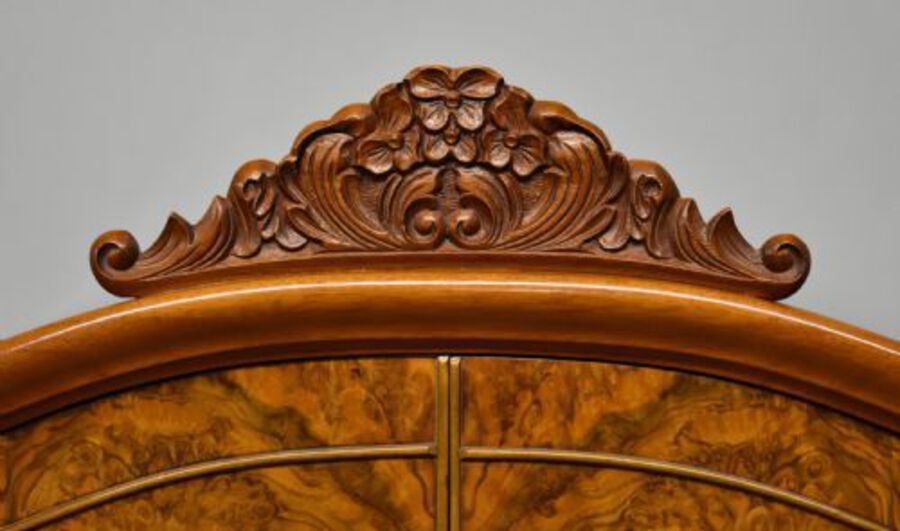 Antique 20th Century Queen Anne Style Burr Walnut Cocktail Cabinet