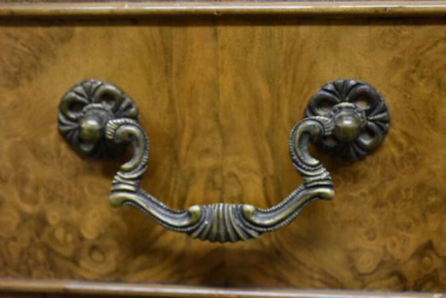 Antique 20th Century Queen Anne Style Burr Walnut Cocktail Cabinet