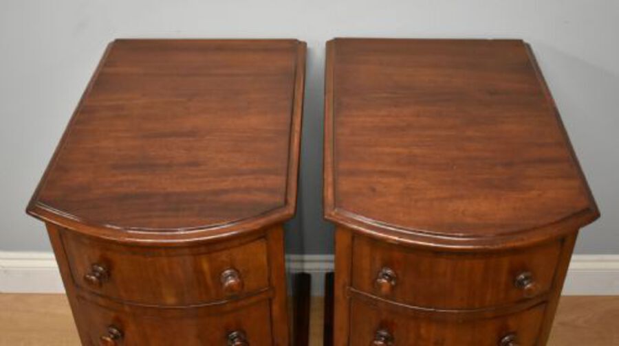 Antique Pair of 19th Century Victorian Mahogany Bow Front Bedside Chests