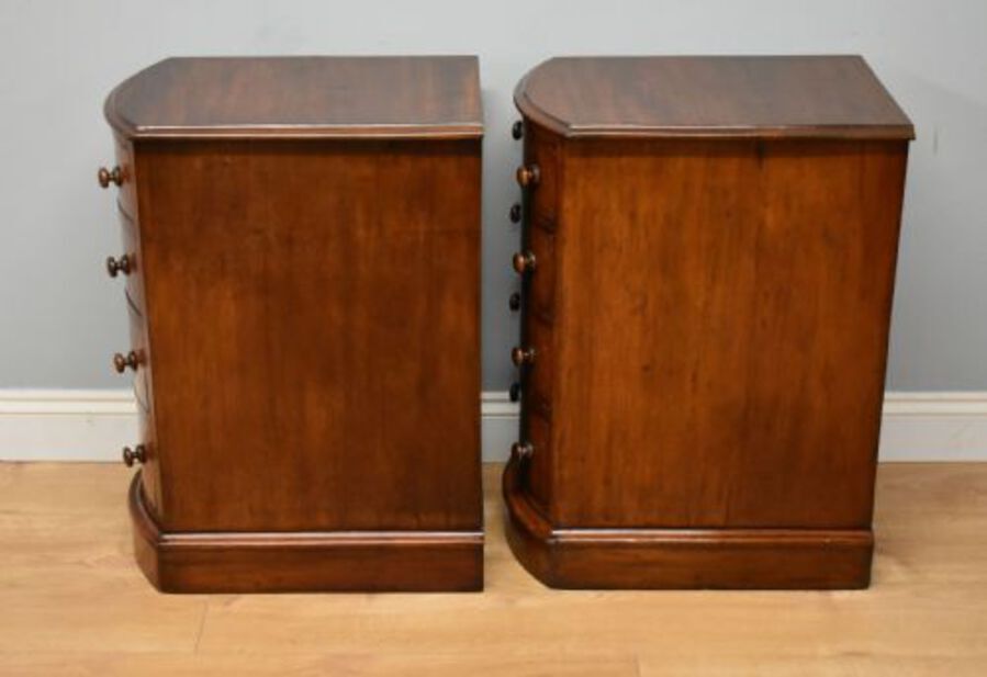Antique Pair of 19th Century Victorian Mahogany Bow Front Bedside Chests