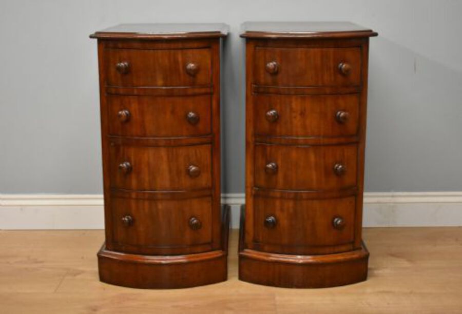 Antique Pair of 19th Century Victorian Mahogany Bow Front Bedside Chests