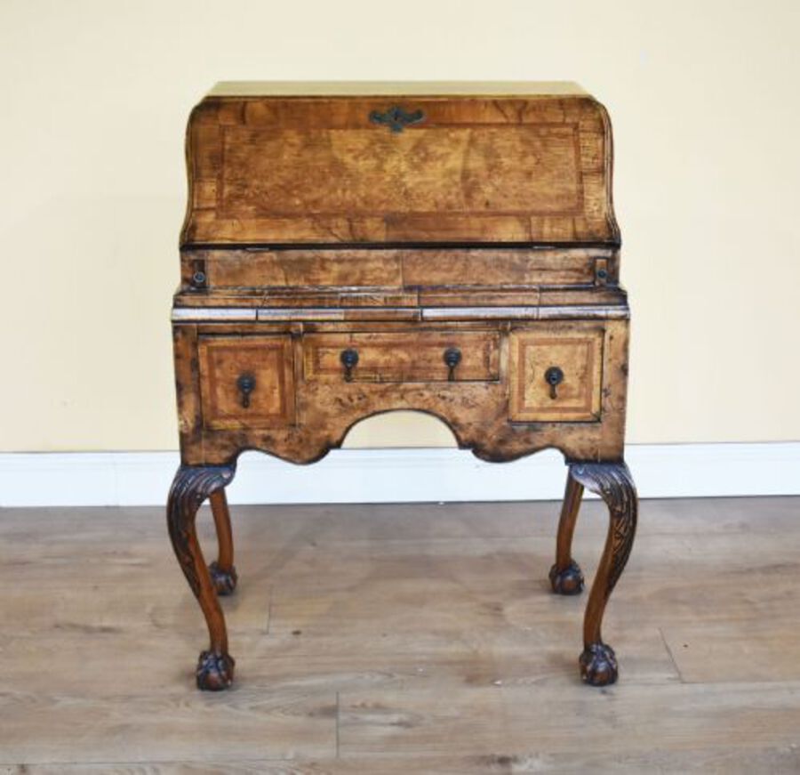 Antique 20th Century Queen Anne Revival Burr Walnut Bureau