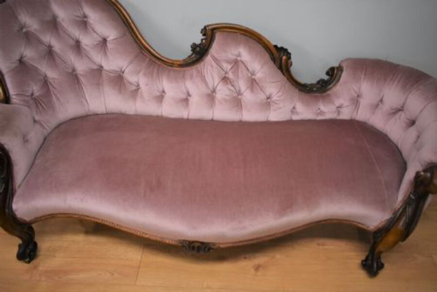 Antique Victorian Walnut chaise longue
