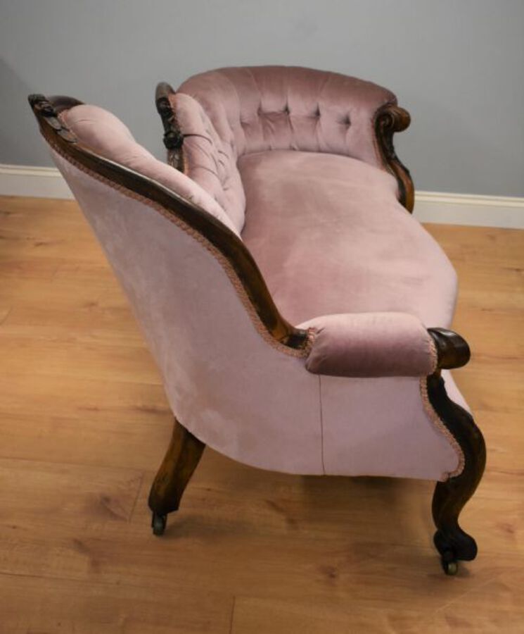 Antique Victorian Walnut chaise longue