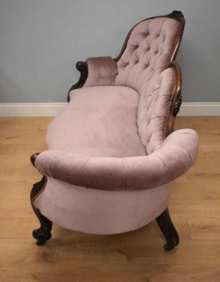 Antique Victorian Walnut chaise longue