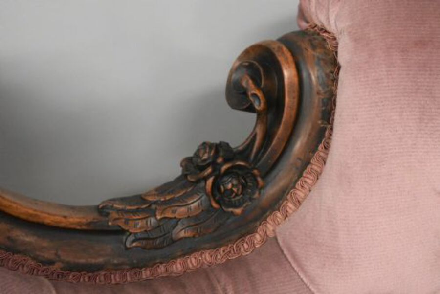 Antique Victorian Walnut chaise longue