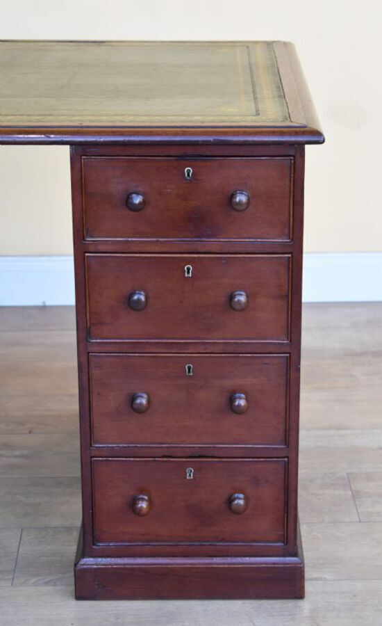 Antique George III Mahogany Pedestal Desk 