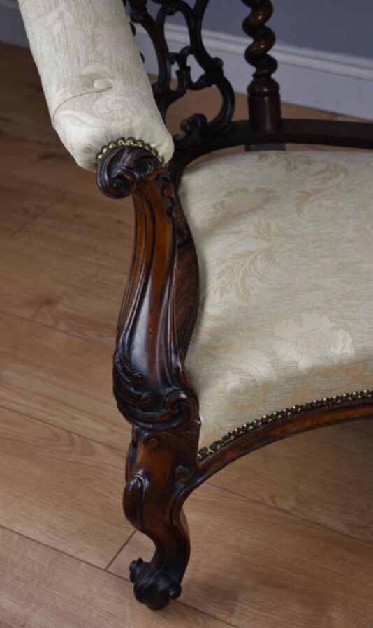 Antique Victorian Rosewood Chaise lounge