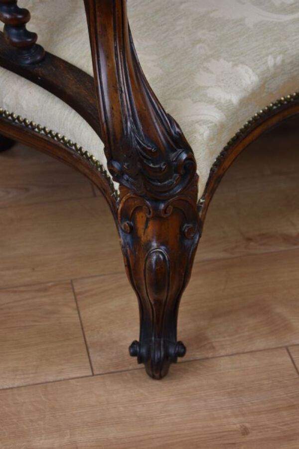 Antique Victorian Rosewood Chaise lounge