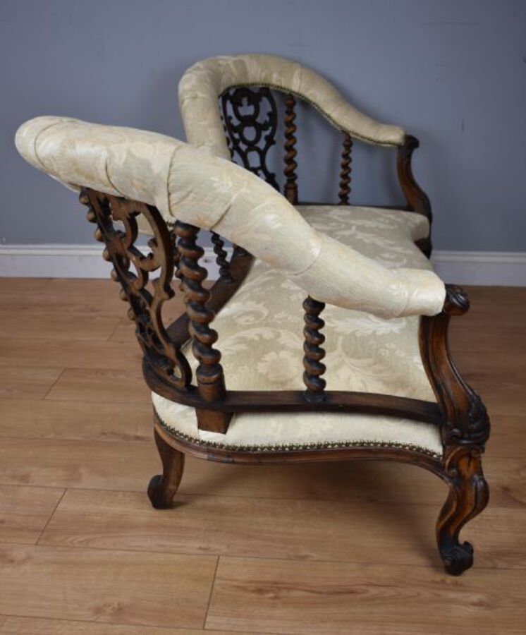 Antique Victorian Rosewood Chaise lounge