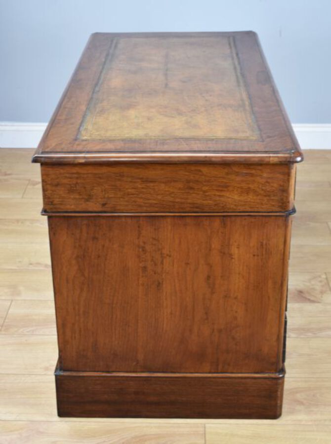 Antique 19th Century Victorian Mahogany Pedestal Desk