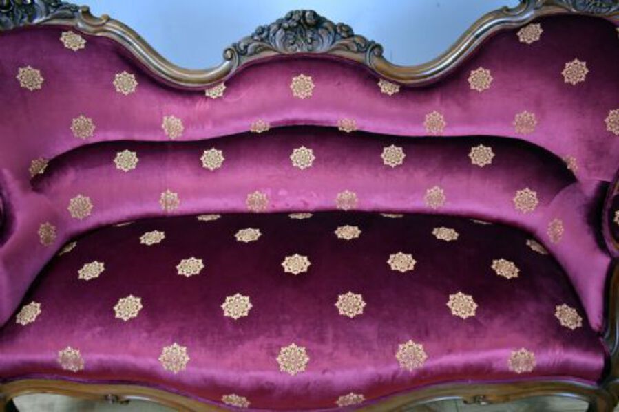 Antique 19th Century Victorian Walnut Framed Settee
