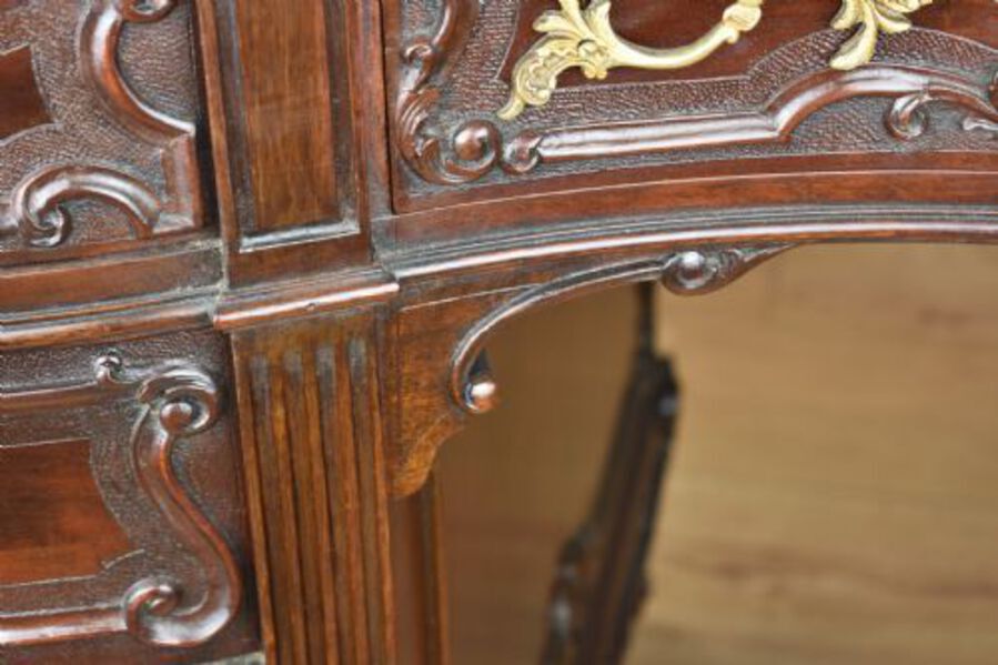 Antique 19th Century Victorian Mahogany Kidney Shaped Desk by Maple & Co
