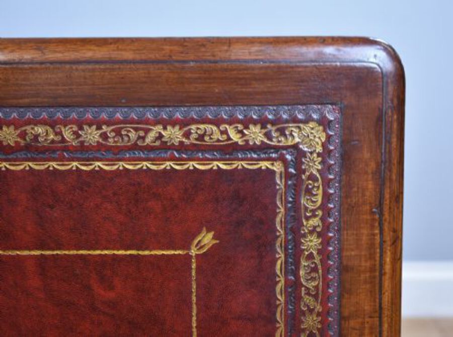 Antique 19th Century Victorian Mahogany Pedestal Desk 