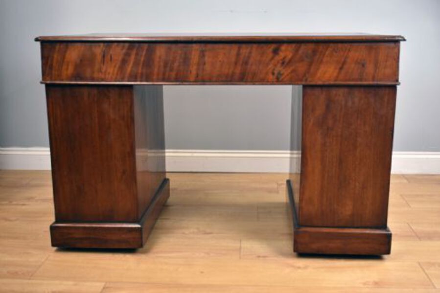 Antique 19th Century Victorian Mahogany Pedestal Desk 