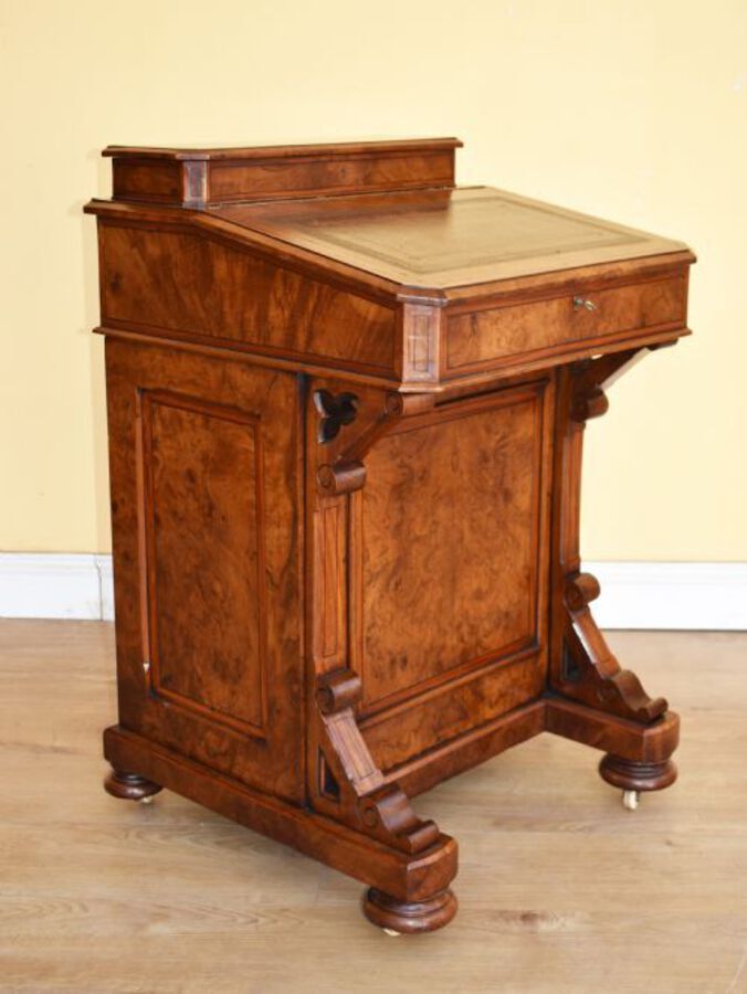 Victorian Burr Walnut Davenport