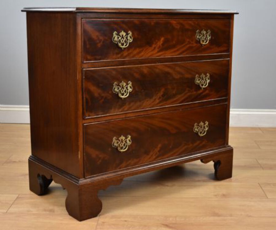 Antique Pair of Mahogany Bedside Chests
