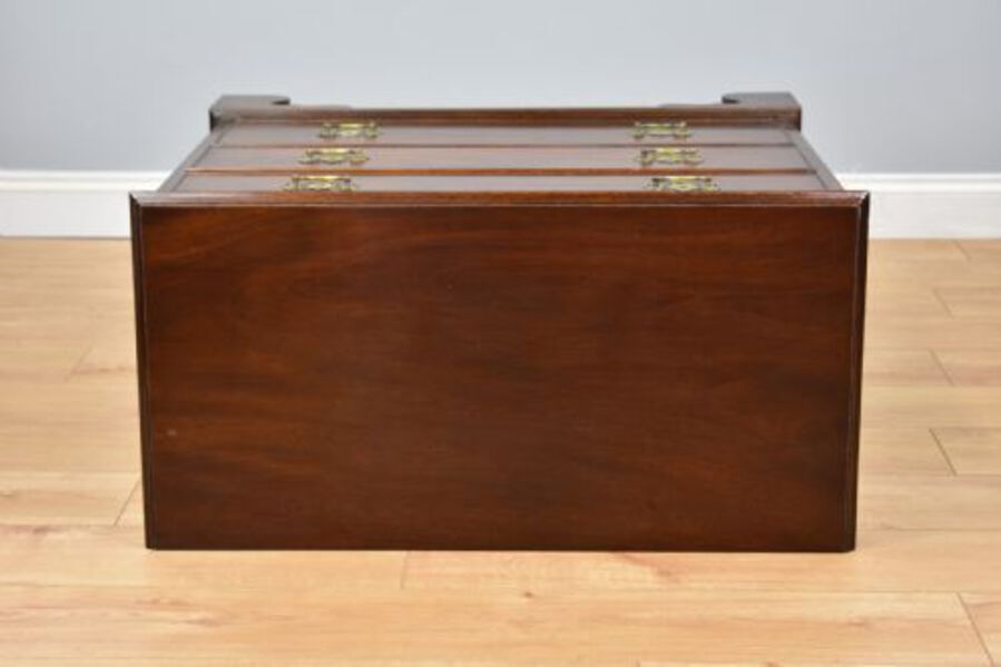 Antique Pair of Mahogany Bedside Chests
