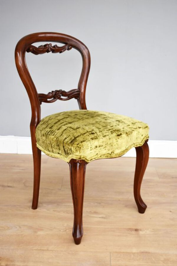 Antique Set of 8 Victorian Mahogany Dining Chairs
