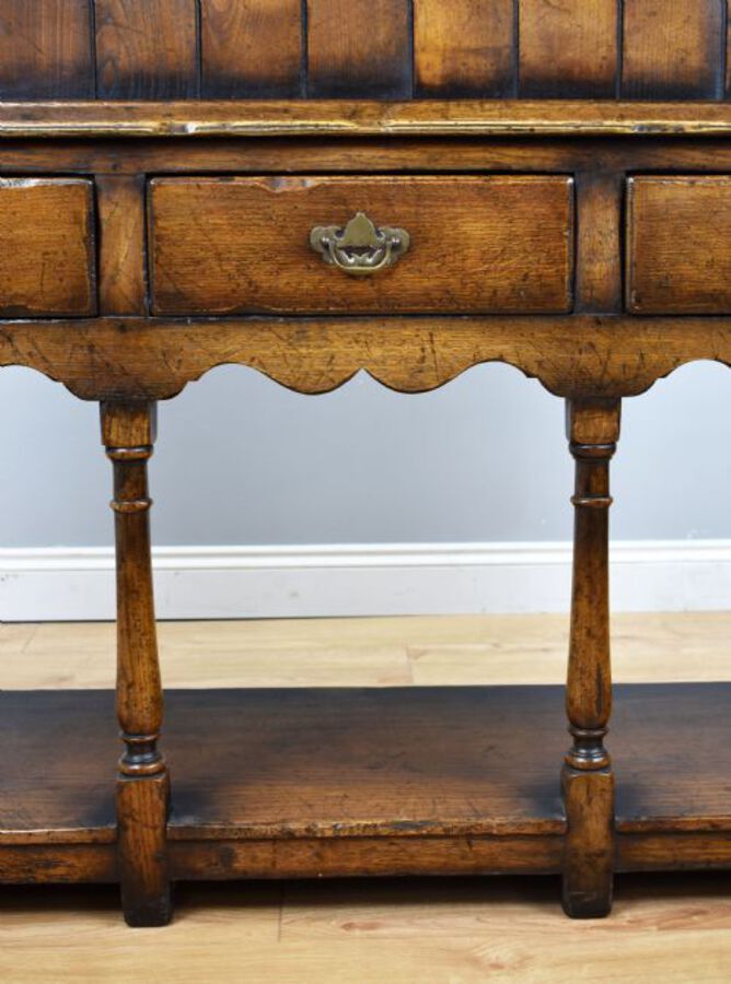 Antique Ipswich Oak Dresser