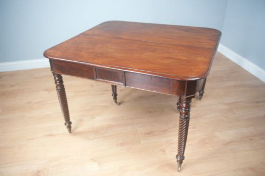 Antique Regency Mahogany Concertina Extending Dining Table