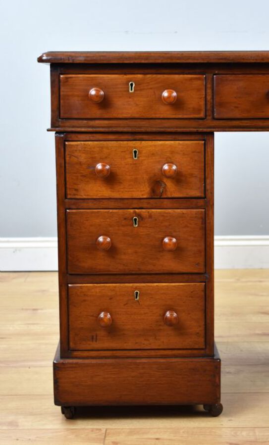 Antique Victorian Mahogany Pedestal Desk