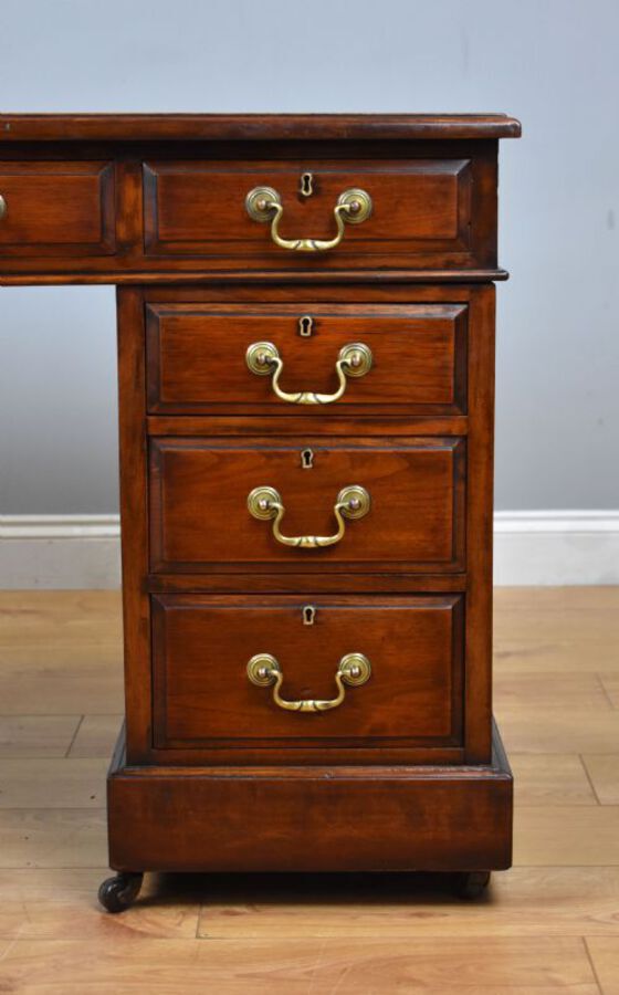 Antique Victorian Mahogany Pedestal Desk