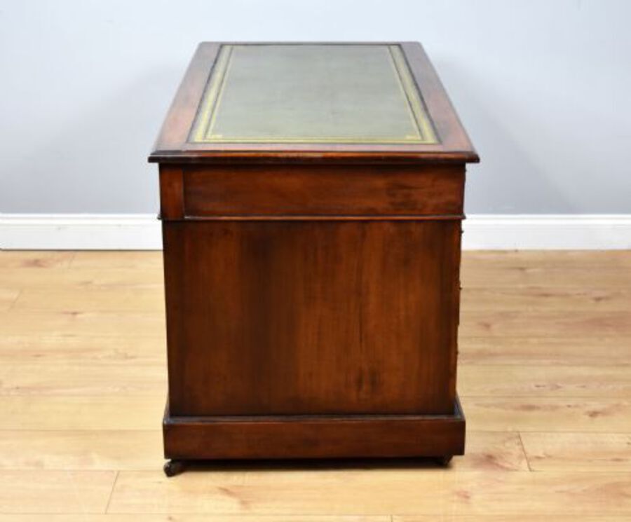 Antique Victorian Mahogany Pedestal Desk