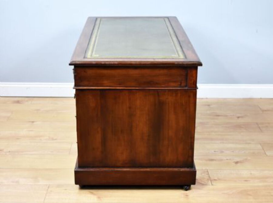 Antique Victorian Mahogany Pedestal Desk
