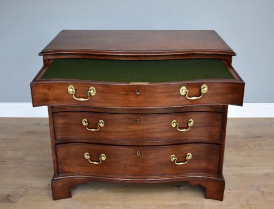 Antique George III Mahogany Serpentine Chest