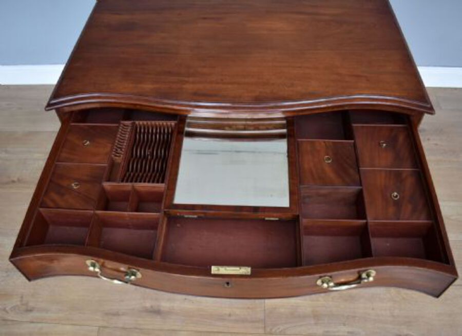 Antique George III Mahogany Serpentine Chest