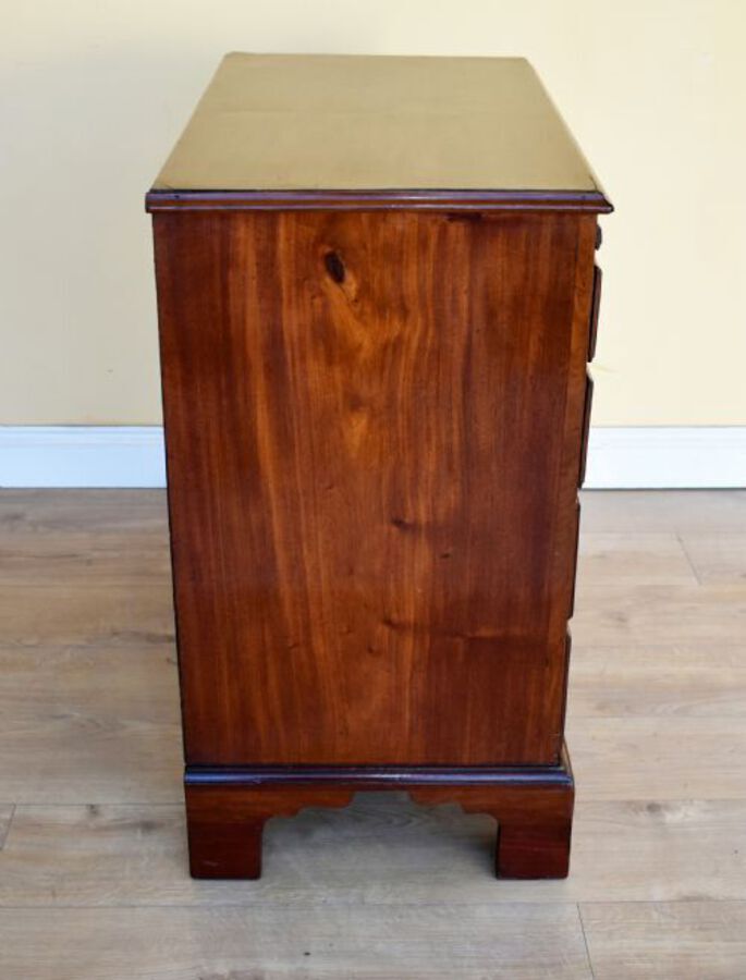 Antique George III Mahogany Chest of Drawers