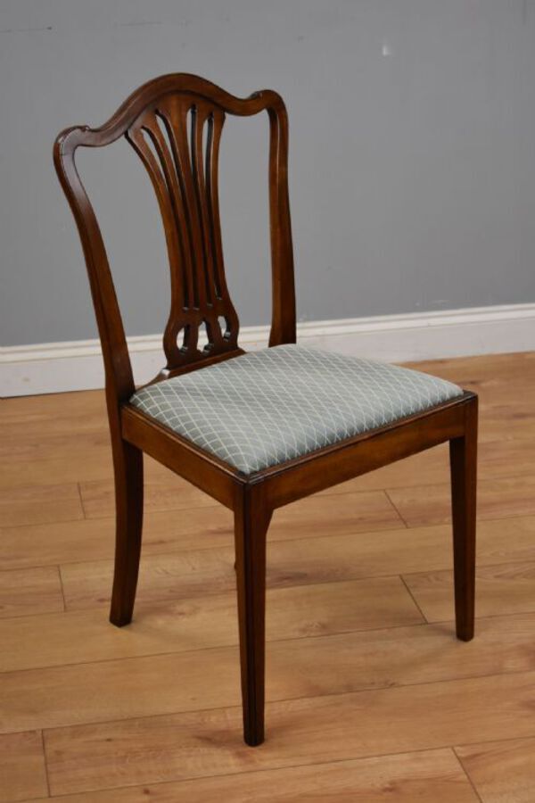 Antique Set 20th Century Mahogany Dining chairs