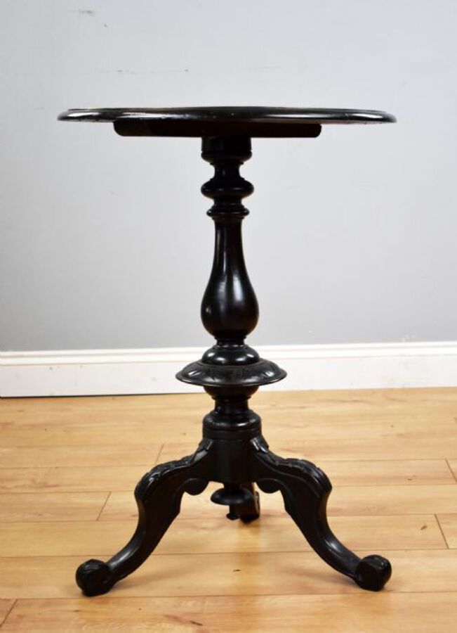 Antique Victorian Walnut Inlaid Chess Table