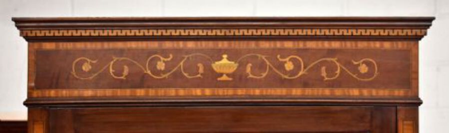 Antique Edwardian Mahogany Inlaid Display Cabinet 