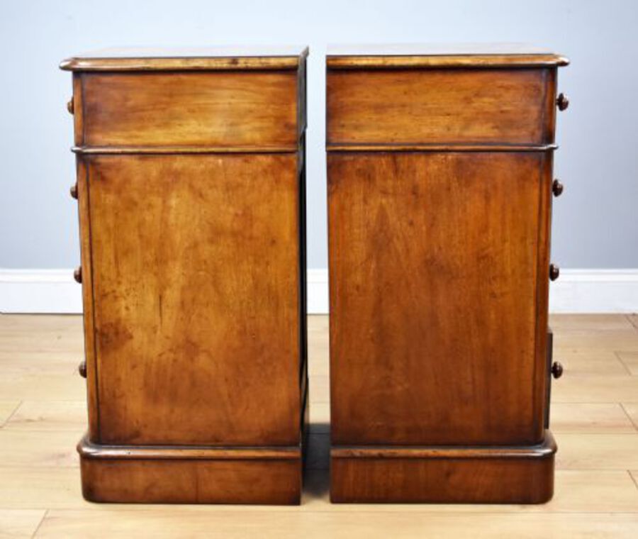 Antique Pair of Victorian Mahogany Bedside Chests