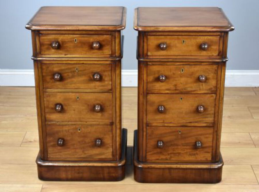 Antique Pair of Victorian Mahogany Bedside Chests