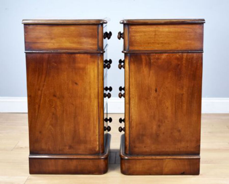 Antique Pair of Victorian Mahogany Bedside Chests