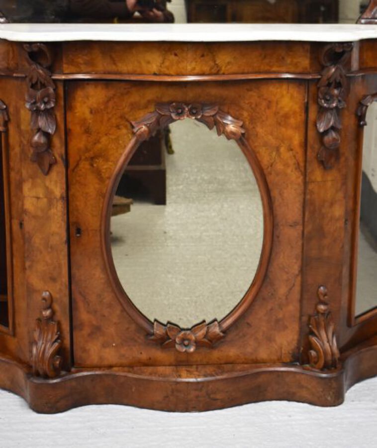 Antique Victorian Burr Walnut Serpentine Credenza