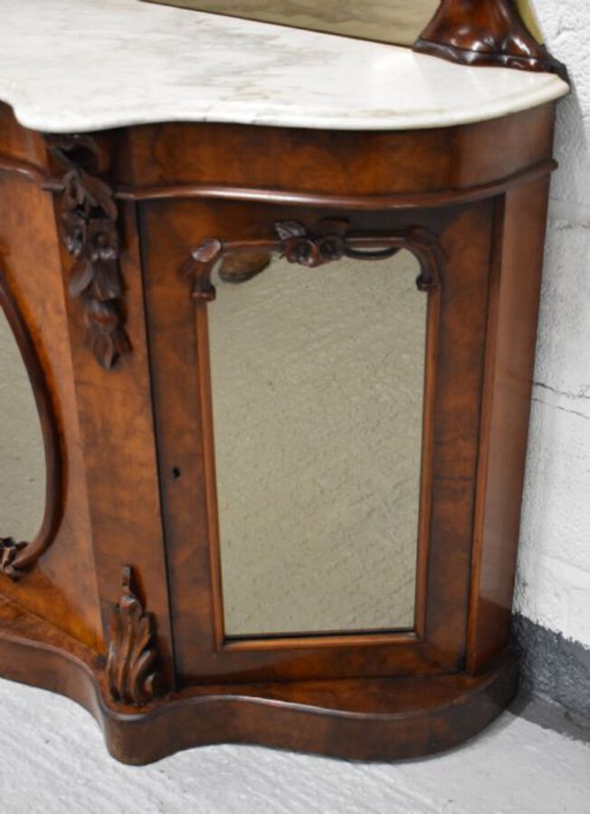 Antique Victorian Burr Walnut Serpentine Credenza