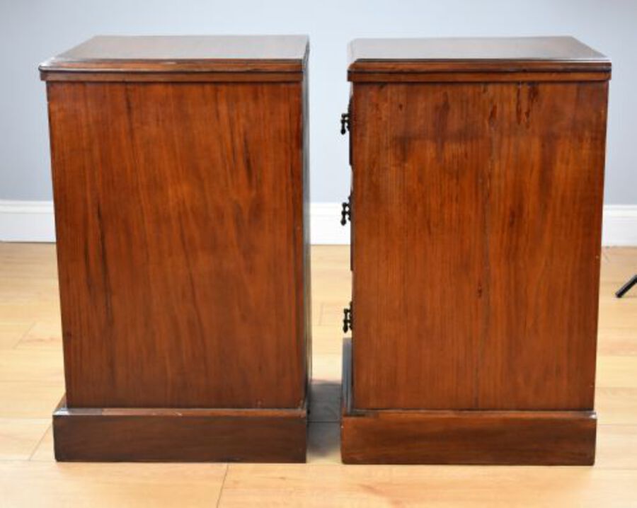 Antique Pair of Victorian Walnut Bedside Chests