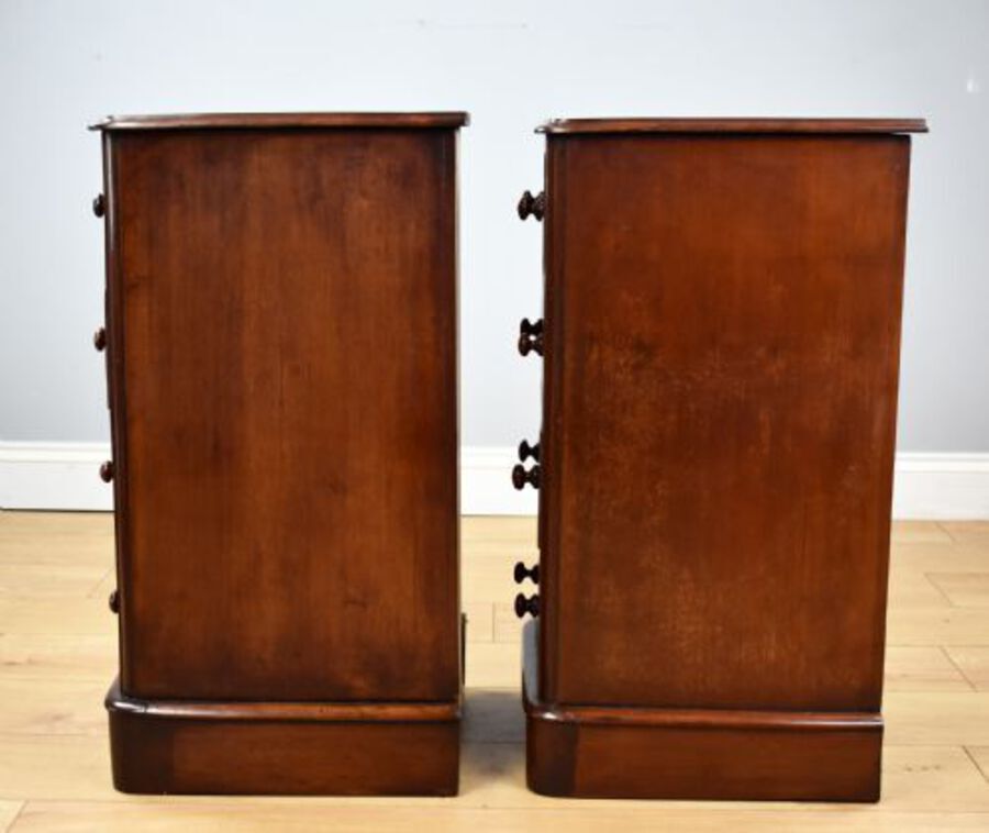 Antique Pair of Victorian Mahogany Bedside Chests